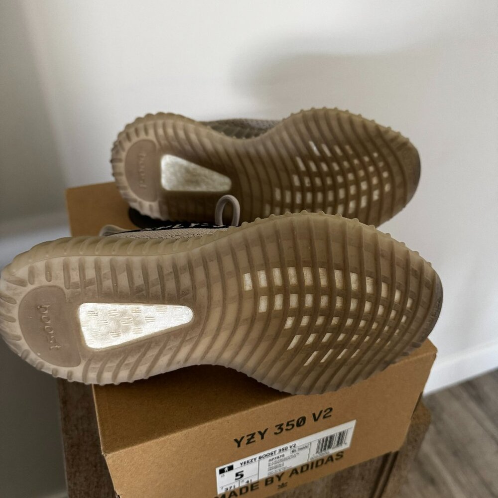 Yeezy Boost 350 V2 Slate Sneakers - Picture 3 of 4